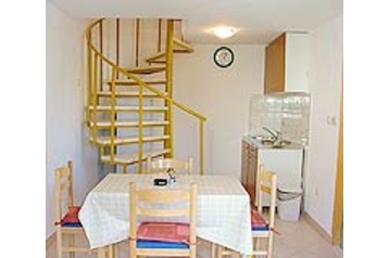 Pension de famille Arbanija 6